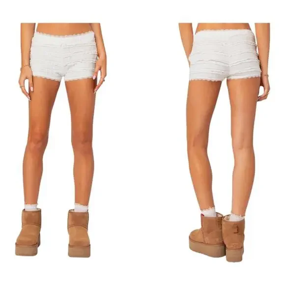 NWOT Edikted Lucy Ruffled Lace Shorts Sz XS - Picture 1 of 10